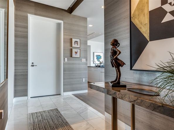 1918  Olive Street  1002, Dallas Texas 75201