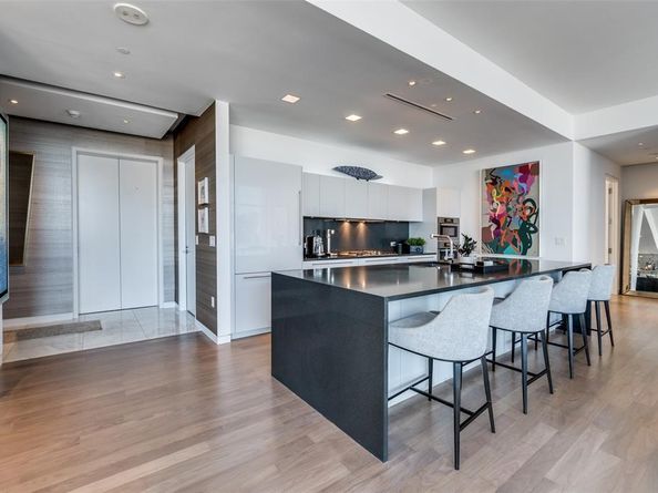 1918  Olive Street  1002, Dallas Texas 75201