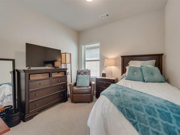3126  Cliff Swallow Lane , Arlington Texas 76155