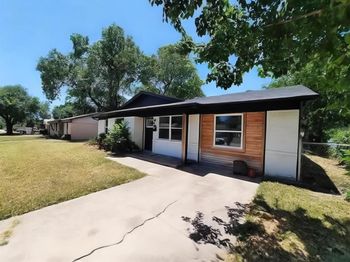 1307  Eastern Heights Drive 
