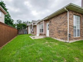 3306  Ashleaf Drive , Carrollton Texas 75007