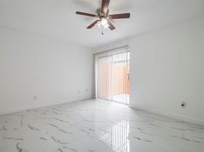 4327  Holland Avenue  101, Dallas Texas 75219