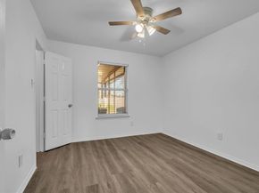 319  Faircrest Drive , Arlington Texas 76018