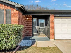 319  Faircrest Drive , Arlington Texas 76018