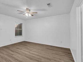 319  Faircrest Drive , Arlington Texas 76018