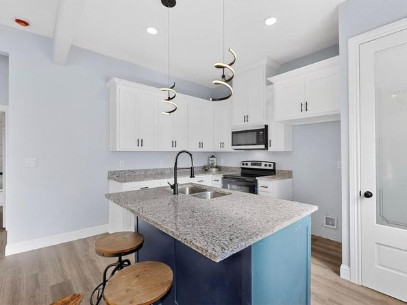 2216  Ross Avenue , Fort Worth Texas 76164