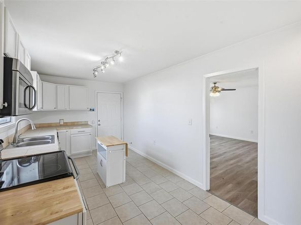 418  Russell Street , White Settlement Texas 76108