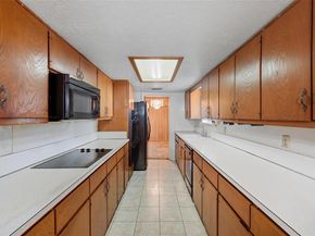 1715  Shady Glen Lane , Dallas Texas 75232