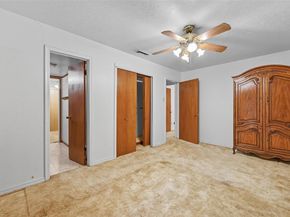 1715  Shady Glen Lane , Dallas Texas 75232