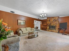 1715  Shady Glen Lane , Dallas Texas 75232