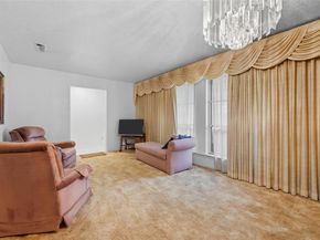 1715  Shady Glen Lane , Dallas Texas 75232