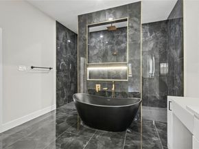 1531 E Waco Avenue , Dallas Texas 75216