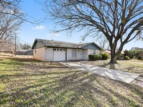 229  Mountain View Drive , Azle Texas 76020