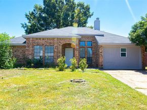 600  Benedict Lane , Arlington Texas 76002