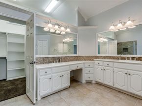 5807  Covehaven Drive , Dallas Texas 75252