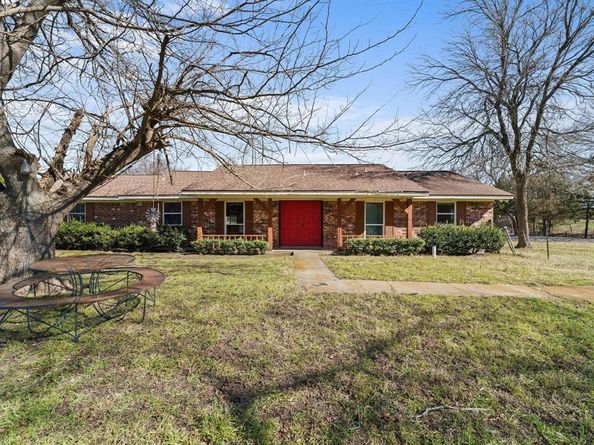 1006 S Clark Road , Cedar Hill Texas 75104