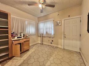 619  Delaware Street , Dallas Texas 75208