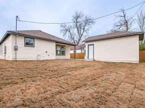 3608  Latimer Street , Dallas Texas 75215