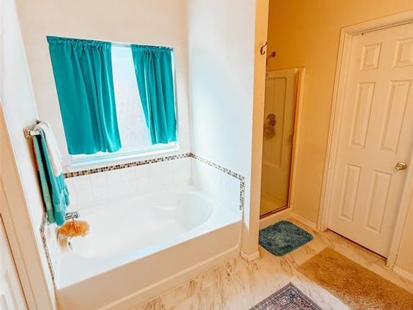 1400  Mountain Air Trail , Fort Worth Texas 76131