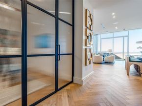 2408  Victory Park Lane  1442, Dallas Texas 75219