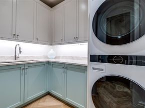 2408  Victory Park Lane  1442, Dallas Texas 75219