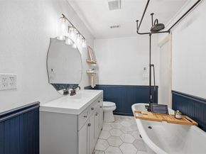 2129  Cardinal Lane , Fort Worth Texas 76111