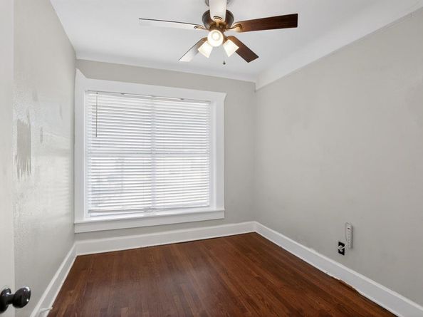 2703  Gladstone Drive , Dallas Texas 75211