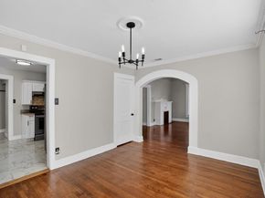 2703  Gladstone Drive , Dallas Texas 75211