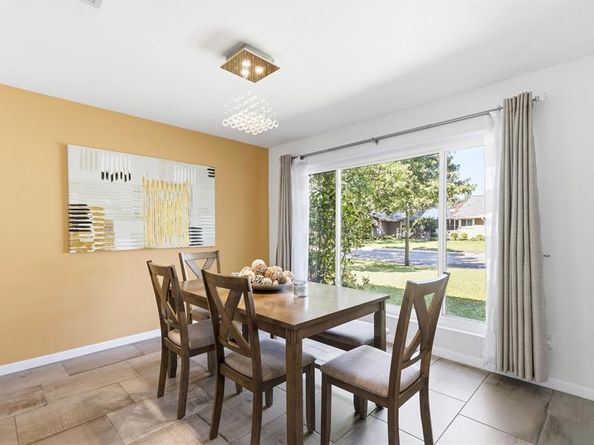 6822  Saint Anne Street , Dallas Texas 75248