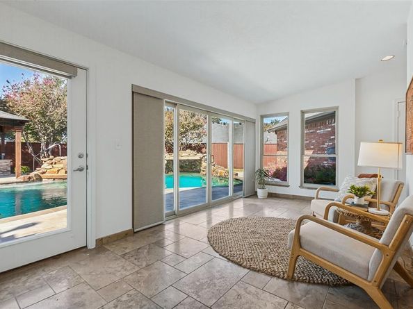 7421  Hiddencreek Drive , Dallas Texas 75252