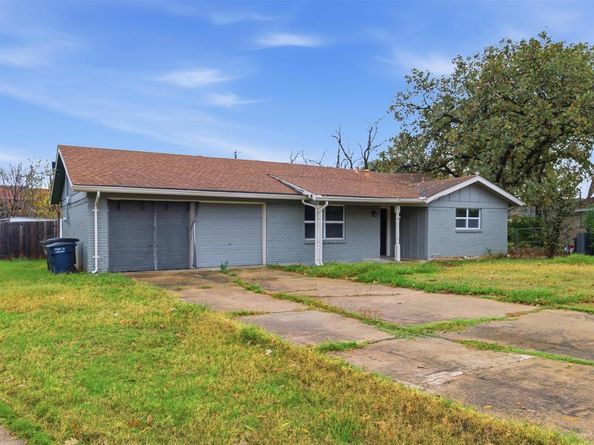 154  Cotillion Road , Fort Worth Texas 76134