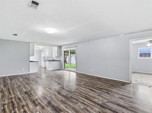 154  Cotillion Road , Fort Worth Texas 76134