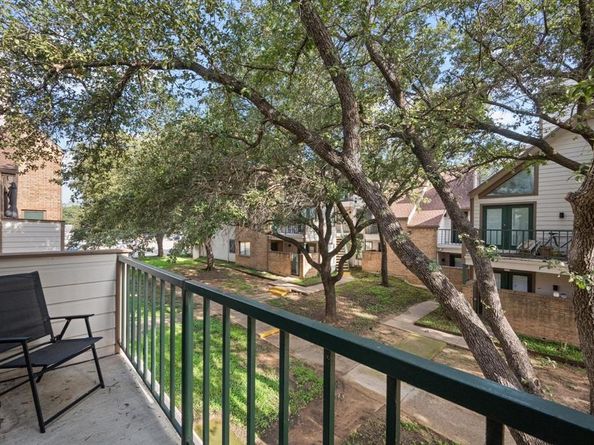 2307  Balsam Drive  L205, Arlington Texas 76006