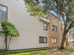 2307  Balsam Drive  L205, Arlington Texas 76006