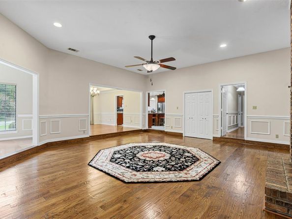 6318  Amicable Drive , Arlington Texas 76016