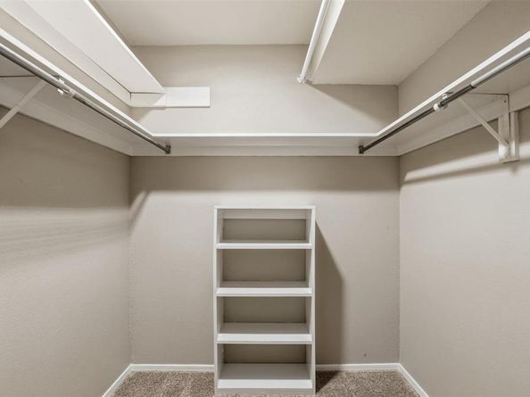 22  Doral Court , Pantego Texas 76013