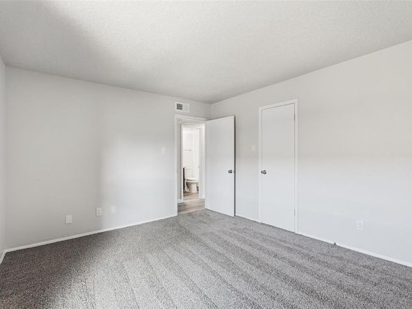 10650  Steppington Drive  236, Dallas Texas 75230