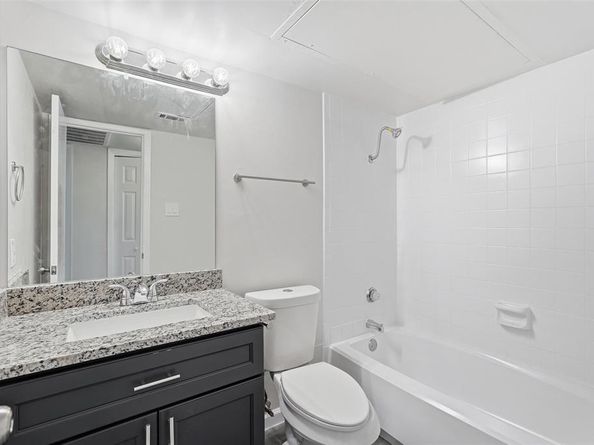 10650  Steppington Drive  236, Dallas Texas 75230