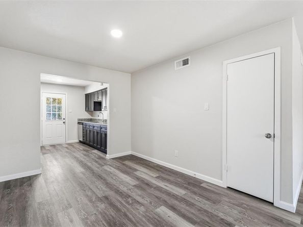 10650  Steppington Drive  236, Dallas Texas 75230