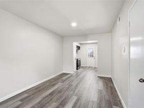 10650  Steppington Drive  236, Dallas Texas 75230