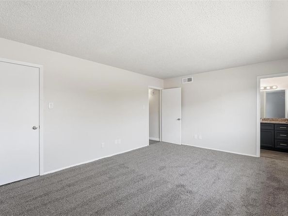 10650  Steppington Drive  236, Dallas Texas 75230