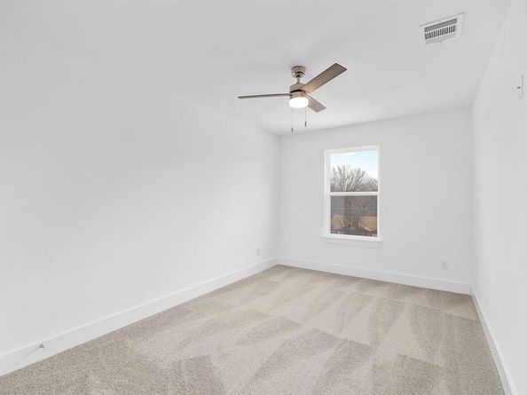 1611  Hudspeth Avenue , Dallas Texas 75216