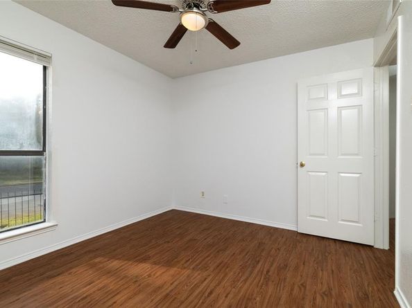 2104  Park Willow Lane  A, Arlington Texas 76011