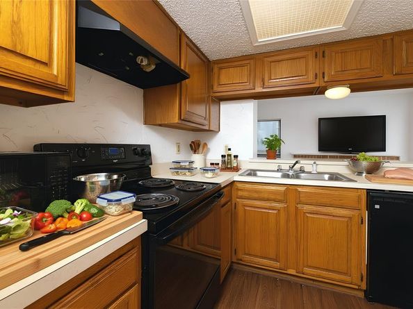 2104  Park Willow Lane  A, Arlington Texas 76011