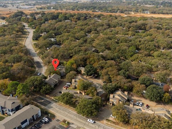 2104  Park Willow Lane  A, Arlington Texas 76011