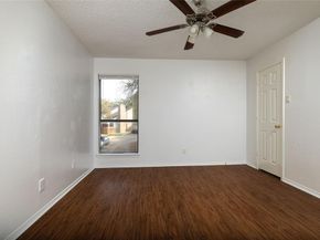 2104  Park Willow Lane  A, Arlington Texas 76011