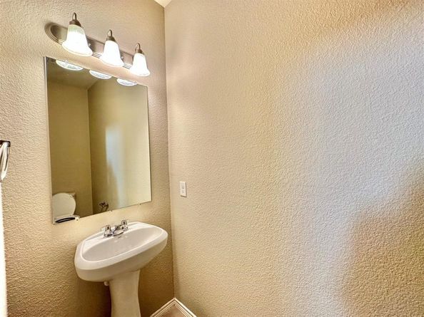 725  Hartsfield  , Savannah Texas 76227