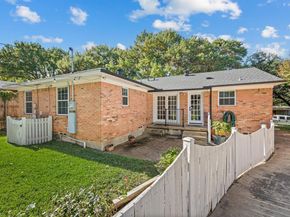 11706  Cimarec Street , Dallas Texas 75218