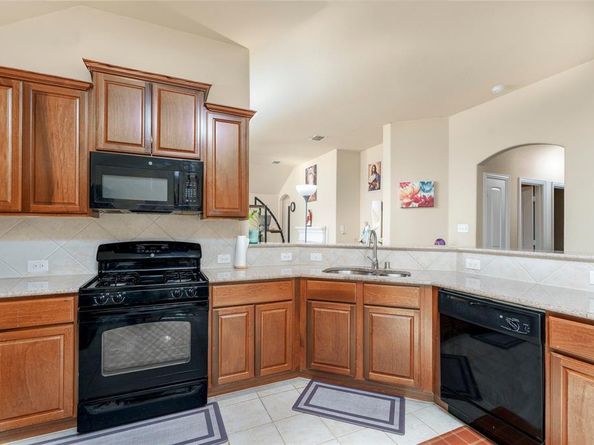 564  Bromeliad Drive , Fort Worth Texas 76052