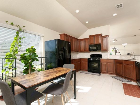 564  Bromeliad Drive , Fort Worth Texas 76052